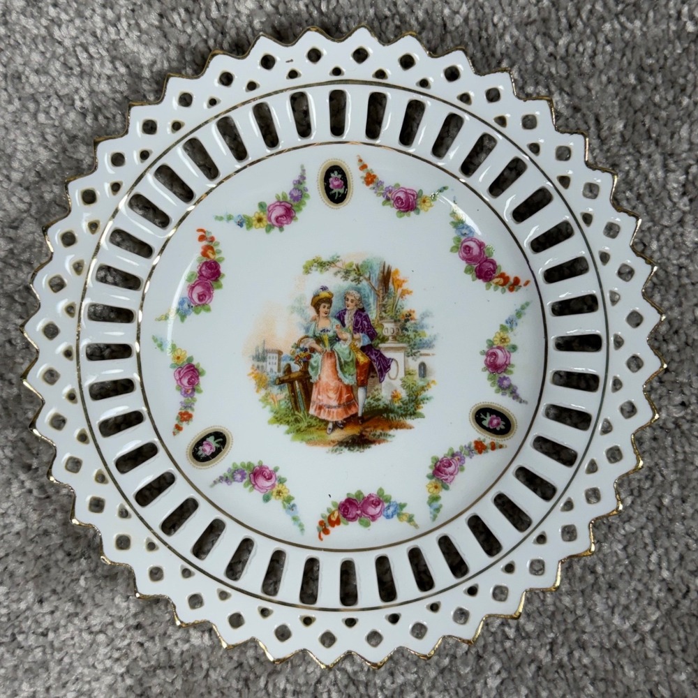 Germany Reticulated Porcelain Plate Courting Couple Floral Dish Gold Lattice‎